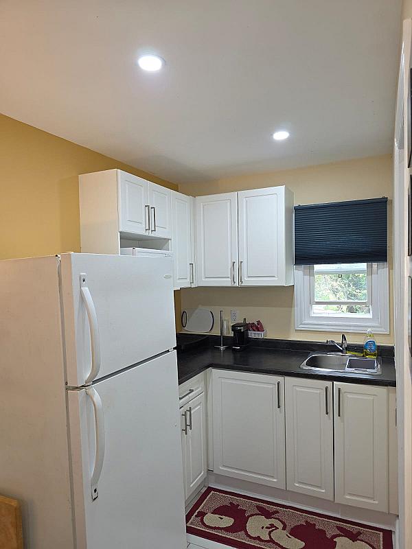 Single Queen Kitchenette Cottage gallery
